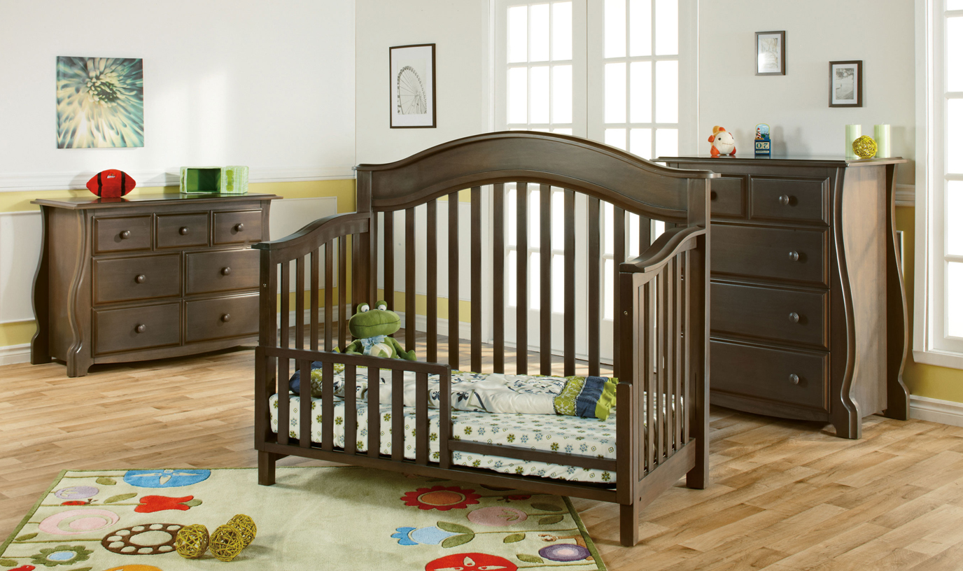 <b>Bergamo Toddler Bed</b> in Earth (finish not available), ideal for the little ones able to get out of their crib by themselves!