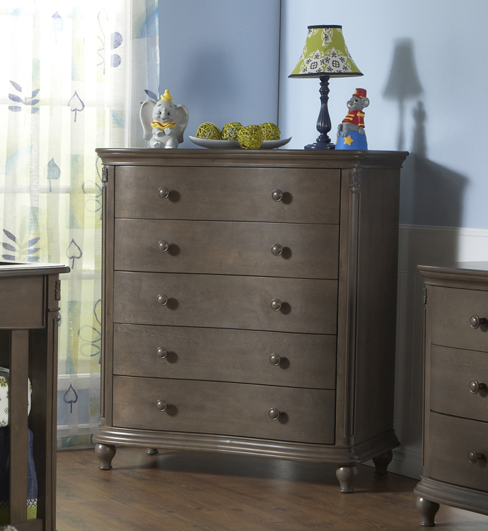 Gardena 5 Drawer Dresser