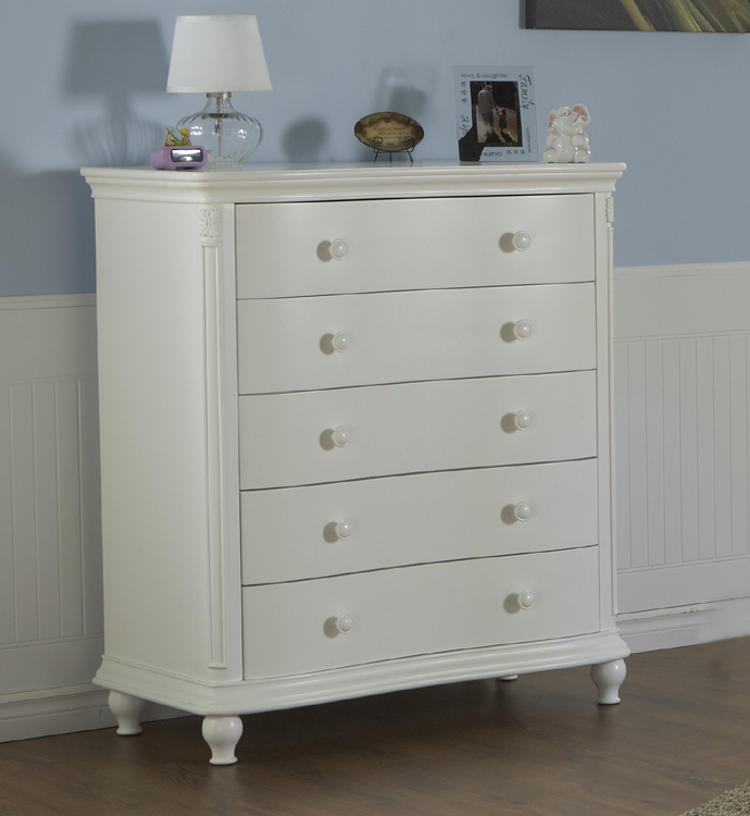 Gardena 5 Drawer Dresser